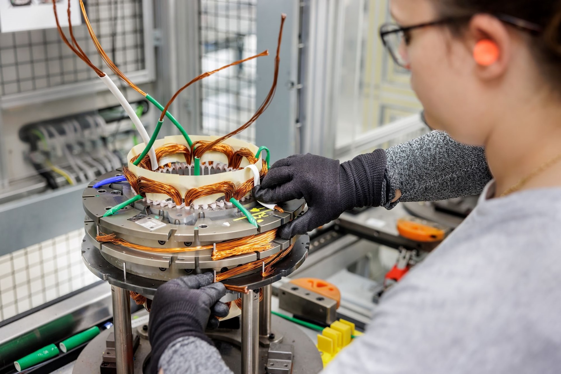 Trung Quốc đã nắm trong tay "kho báu lại cầm luôn cả chìa khóa": Đối thủ muốn thắng? - Nói thì dễ hơn làm - Ảnh 4