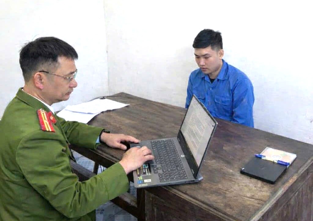 Phát hiện giao dịch lạ hơn 5 tỷ đồng, cơ quan chức năng vào cuộc bắt giữ 1 đối tượng - Ảnh 1