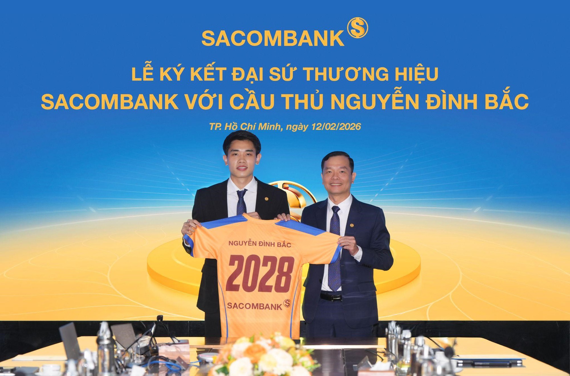 Cầu thủ Nguyễn Đình Bắc chính thức trở thành Đại sứ thương hiệu Sacombank - Ảnh 2