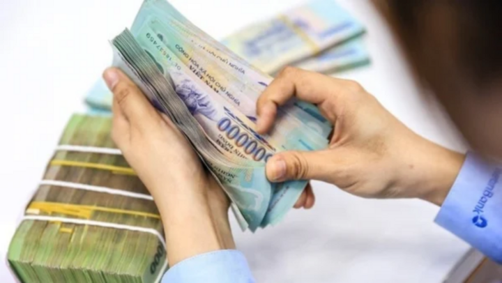 Thu nhập một lãnh đạo doanh nghiệp địa ốc gần 20 tỷ đồng năm 2025 - Ảnh 2