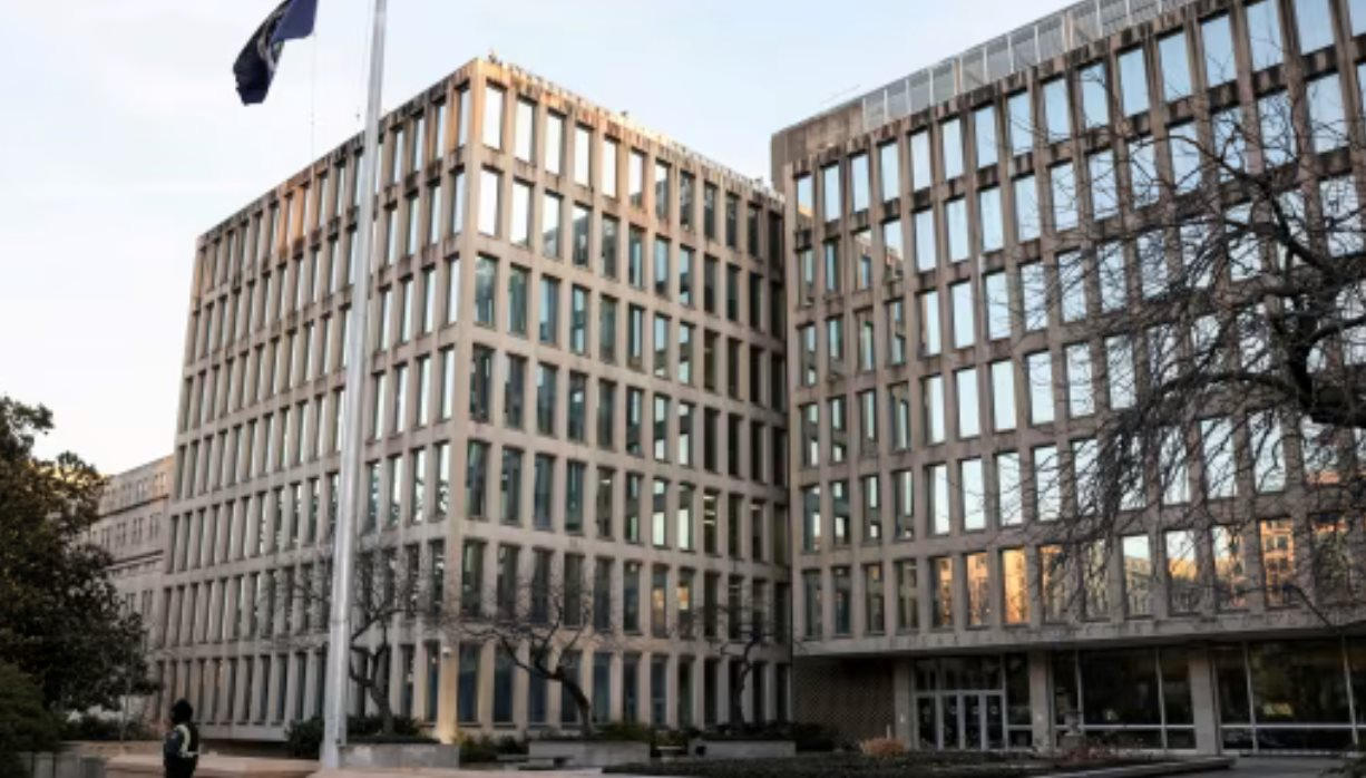 50.000 công chức cấp cao đối diện nguy cơ sa thải, cả nước Mỹ đứng ngồi không yên: Chuyện gì đây? - Ảnh 2