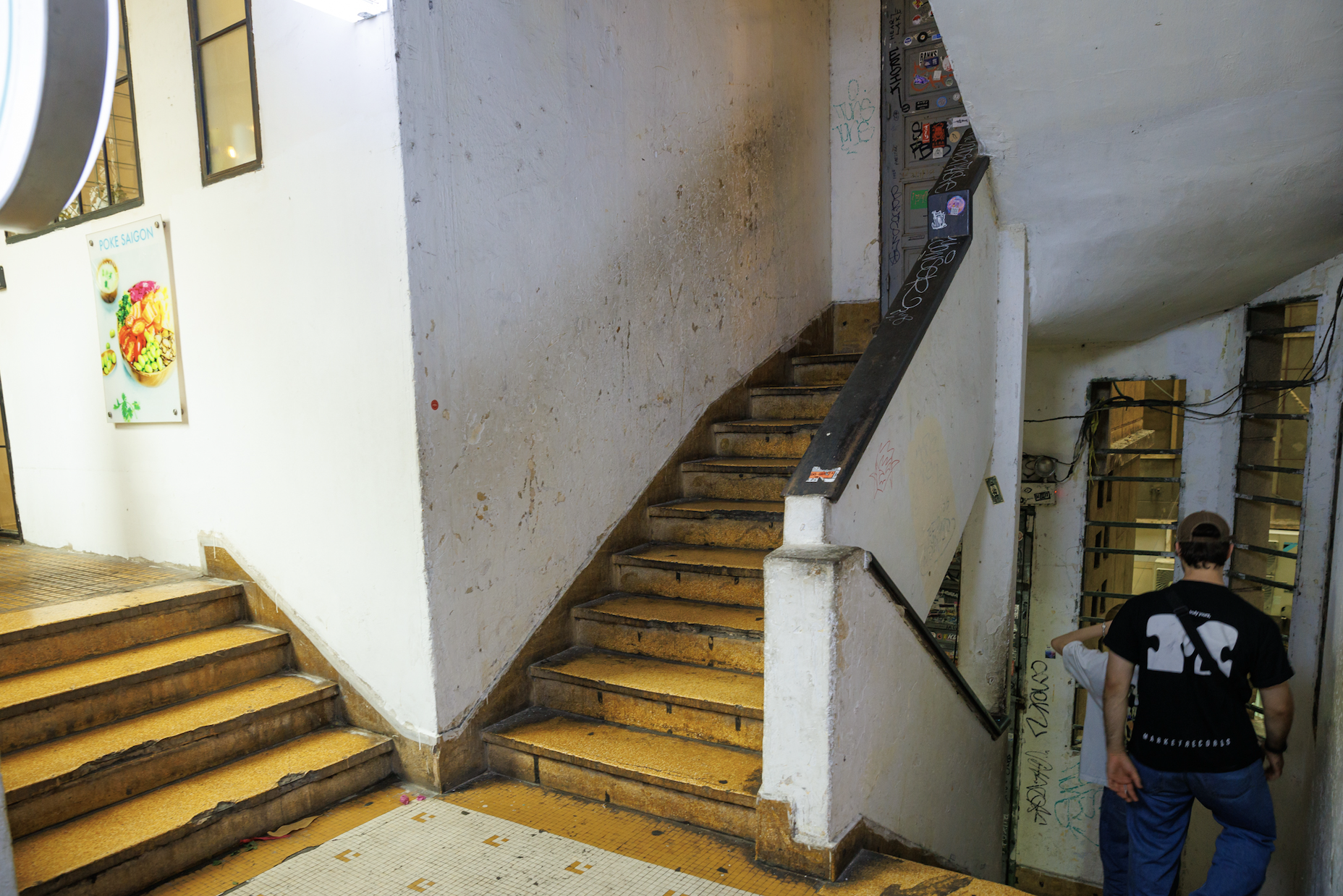 Chung cư 66 năm tuổi ở phố đi bộ Nguyễn Huệ từng lên báo Mỹ: Diện mạo sau chỉnh trang lạ lẫm, nhìn ảo như A.I - Ảnh 12