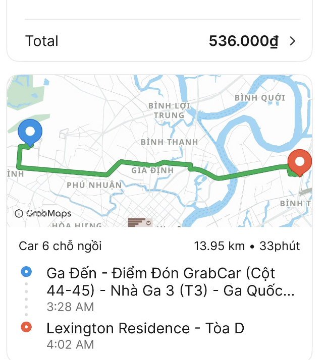 Khách bay đêm qua sân bay Tân Sơn Nhất chật kín, giá cước xe công nghệ tăng vọt - Ảnh 2