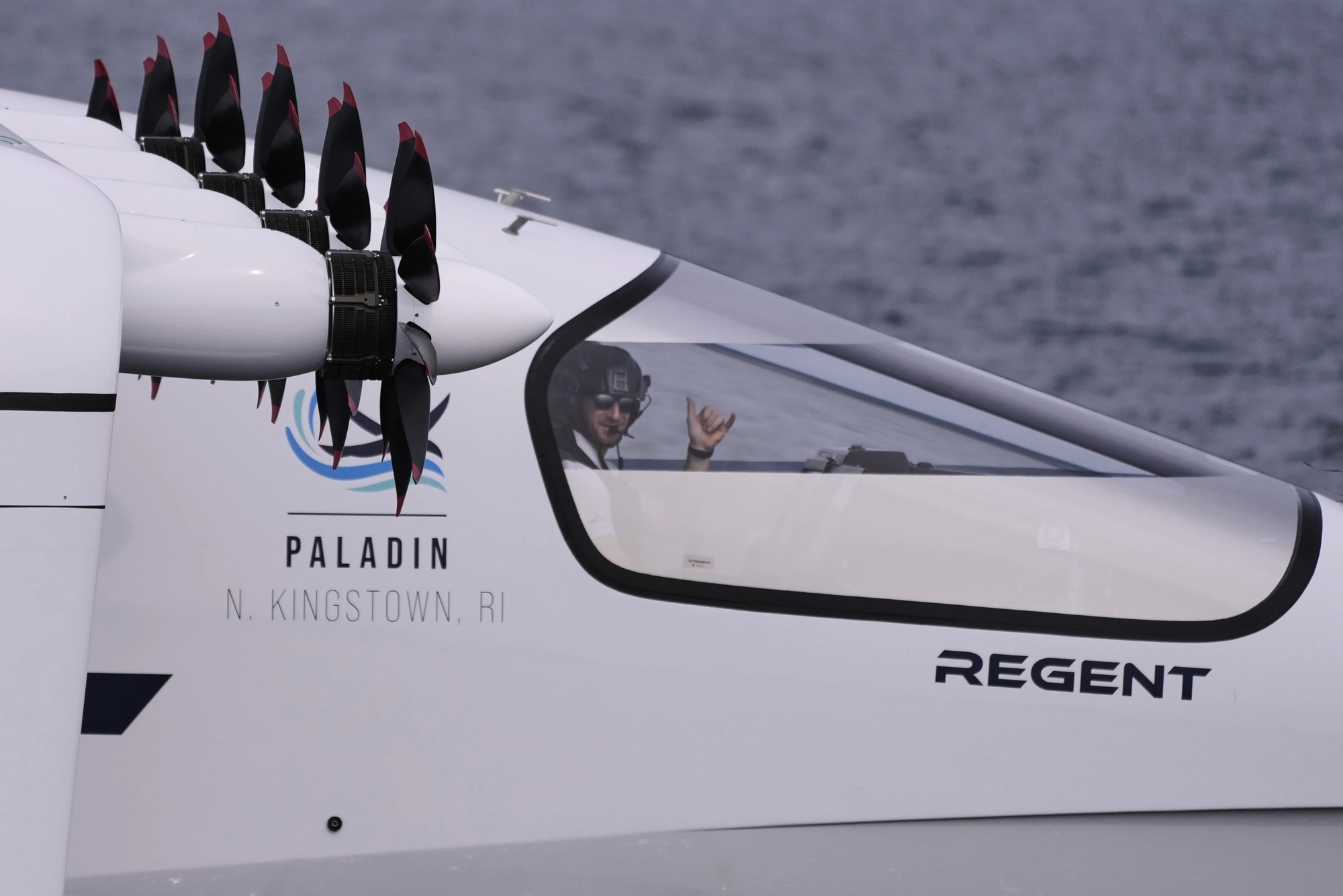 Phà chở khách có cánh lướt trên bờ biển Mỹ, nhắm cả mục đích quân sự - Ảnh 4