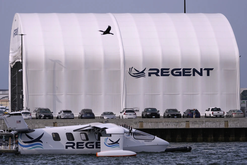 Phà chở khách có cánh lướt trên bờ biển Mỹ, nhắm cả mục đích quân sự - Ảnh 8