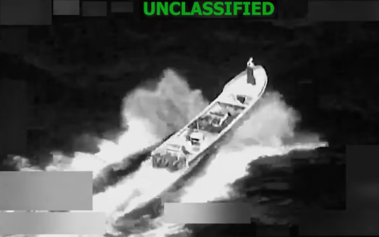 Quân đội Mỹ bắn trúng tàu ở biển Caribe khiến 3 người thiệt mạng - Ảnh 2