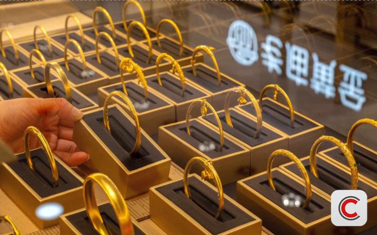 Thêm 1 app đầu tư vàng bị gắn 'cảnh báo đỏ': Hiệu ứng domino lan rộng thị trường tư nhân, nhà đầu tư ồ ạt đòi rút tiền - Ảnh 1