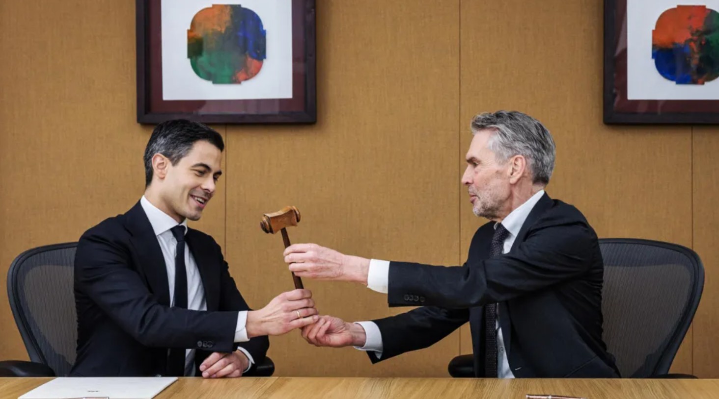 Tân Thủ tướng 38 tuổi trẻ nhất lịch sử Hà Lan: Vẻ ngoài lịch lãm nổi bật, chỉ 1 tuyên bố riêng đã khiến thế giới ngỡ ngàng - Ảnh 4