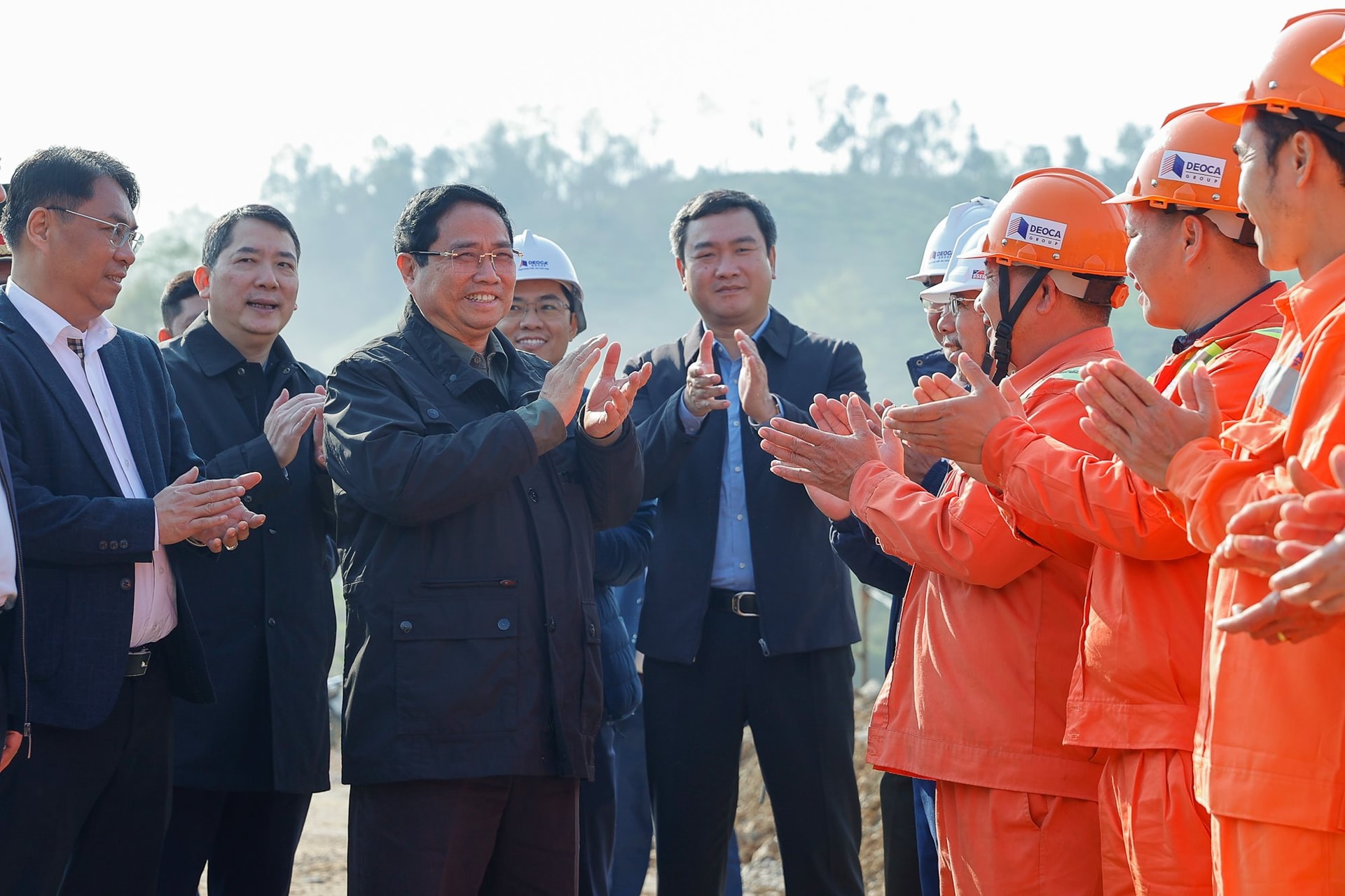 Thăm đại công trường dự án 25.000 tỷ, Thủ tướng biểu dương "vua đào hầm" VN, yêu cầu chốt ngày về đích - Ảnh 3