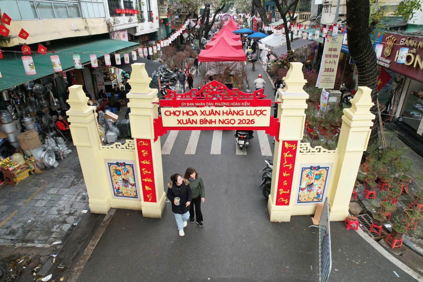 Chuyên gia giải mã 'sức hút trăm năm' của Chợ hoa Hàng Lược - Ảnh 1