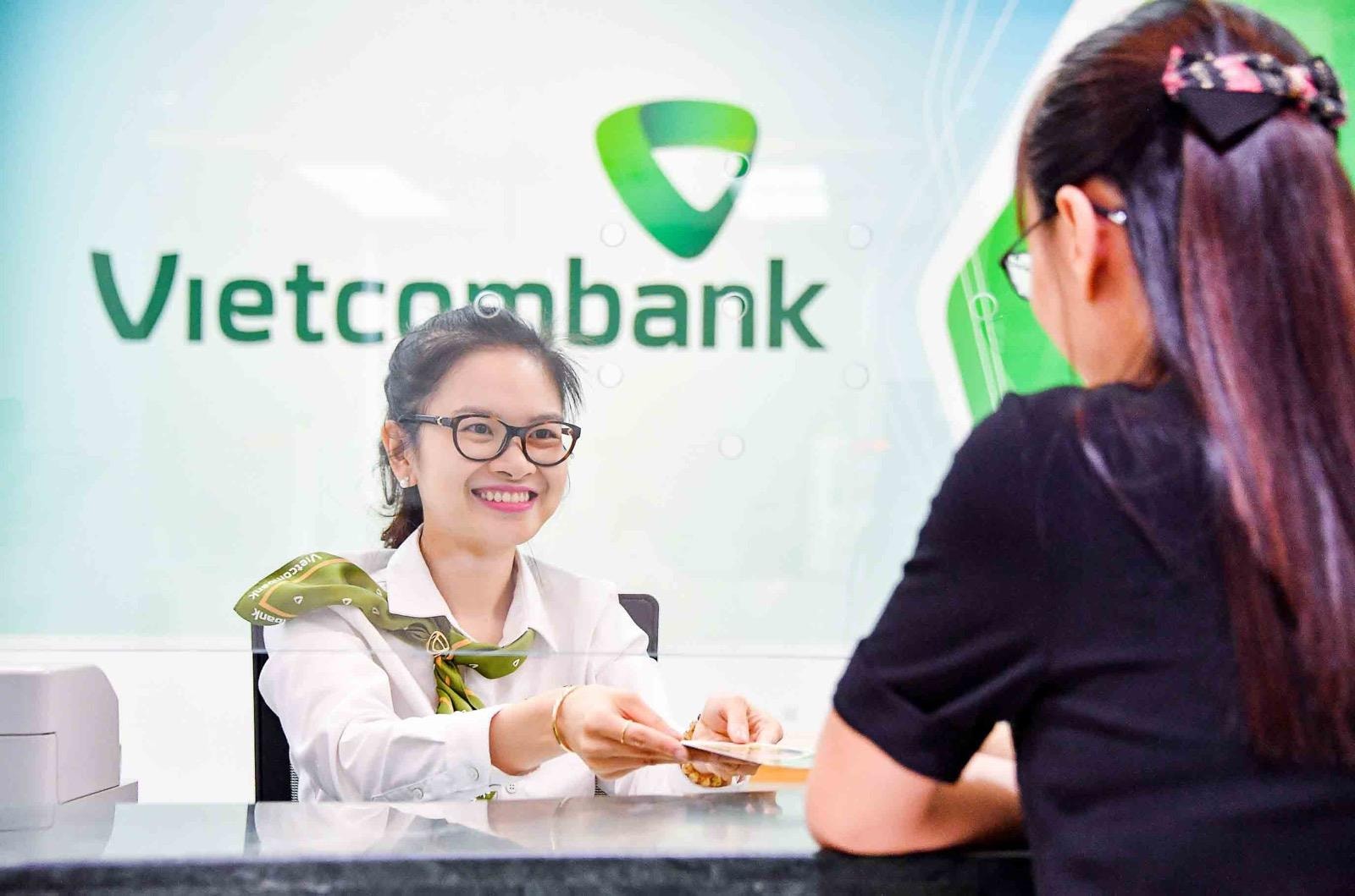 Lãi suất ngân hàng Vietcombank mới nhất tháng 2/2026: Kỳ hạn nào có lãi suất cao nhất? - Ảnh 1