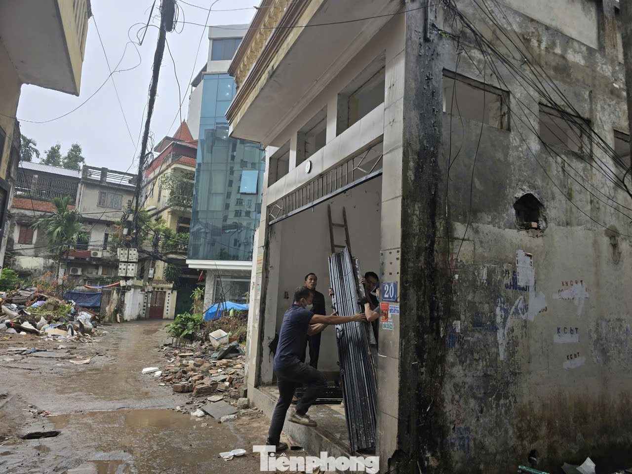 Hà Nội: Người dân tự nguyện tháo dỡ công trình thực hiện GPMB dự án đường Vành đai 2,5 - Ảnh 4