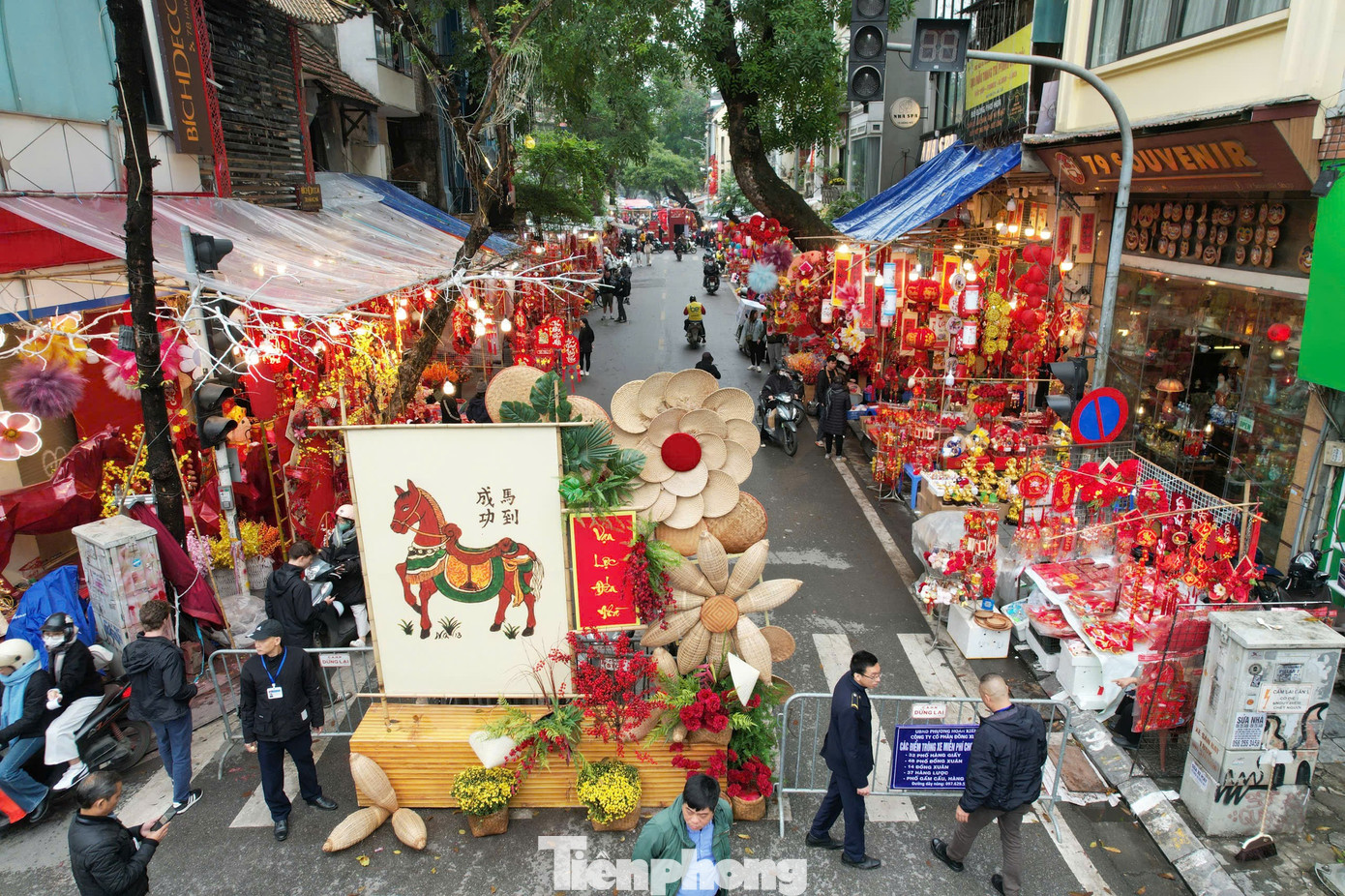 Chuyên gia giải mã 'sức hút trăm năm' của Chợ hoa Hàng Lược - Ảnh 3