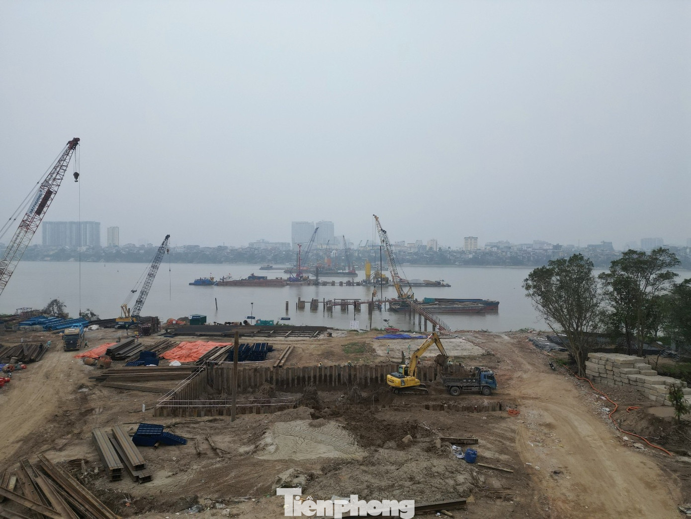 Cầu Trần Hưng Đạo gần 16.000 tỷ đồng thi công xuyên Tết, phấn đấu hoàn thành hạng mục cọc khoan nhồi - Ảnh 2