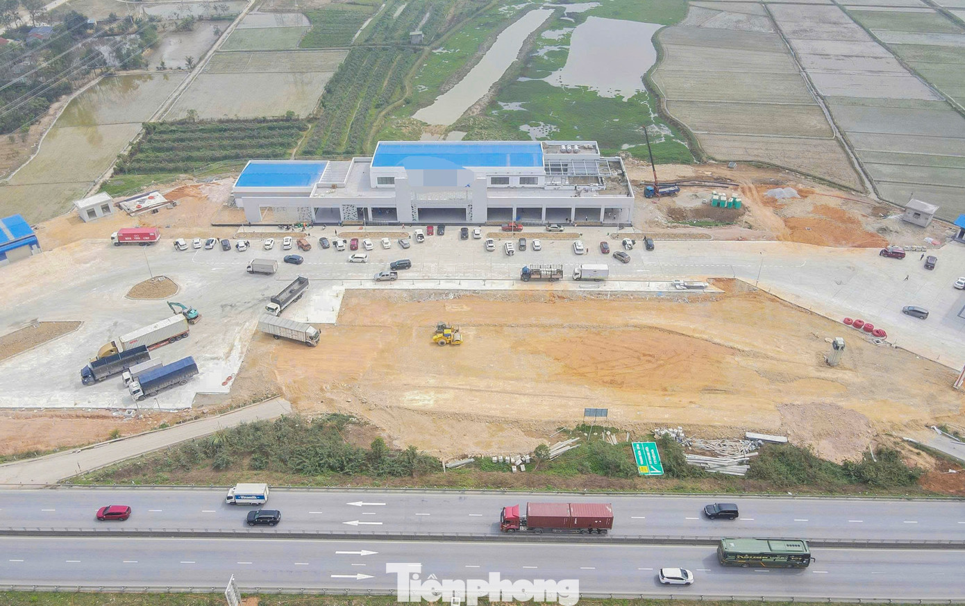 Khai thác tạm trạm dừng nghỉ trên cao tốc Bắc - Nam qua Thanh Hóa dịp Tết - Ảnh 2