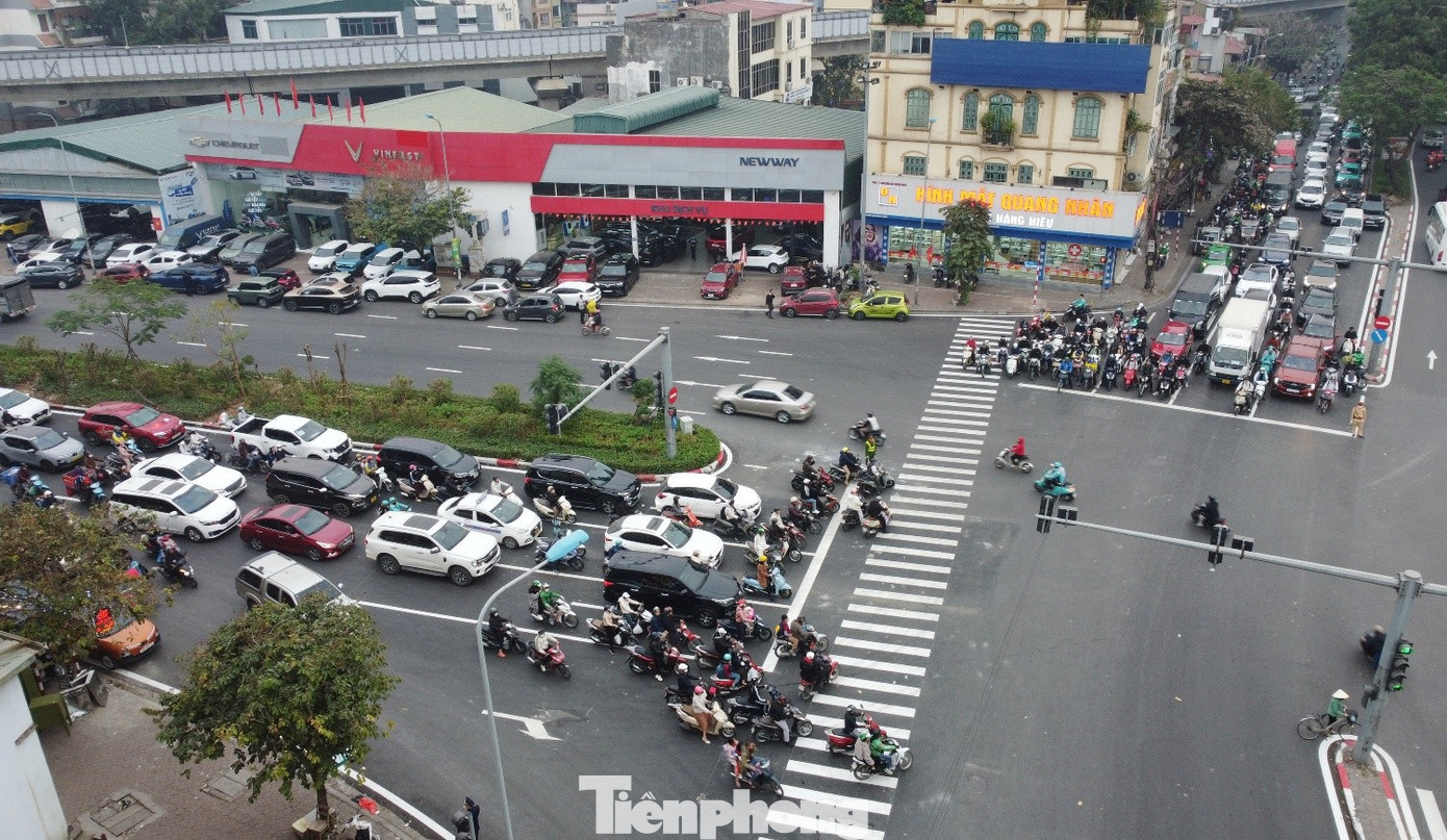 Giao thông ra sao tại 9 điểm vừa cải tạo, xử lý ùn tắc ở Hà Nội - Ảnh 3