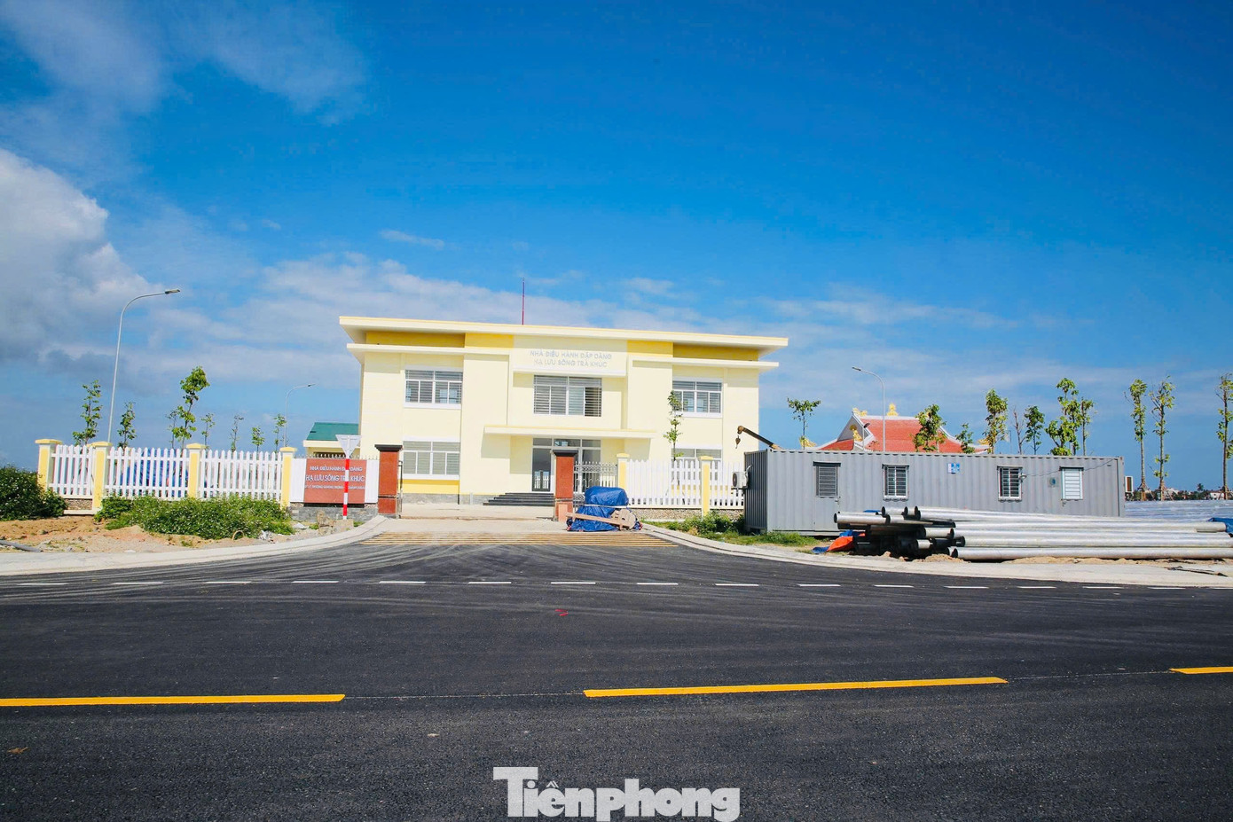 Cận cảnh đập dâng gần 1.500 tỷ đồng vừa thông xe ở Quảng Ngãi - Ảnh 6