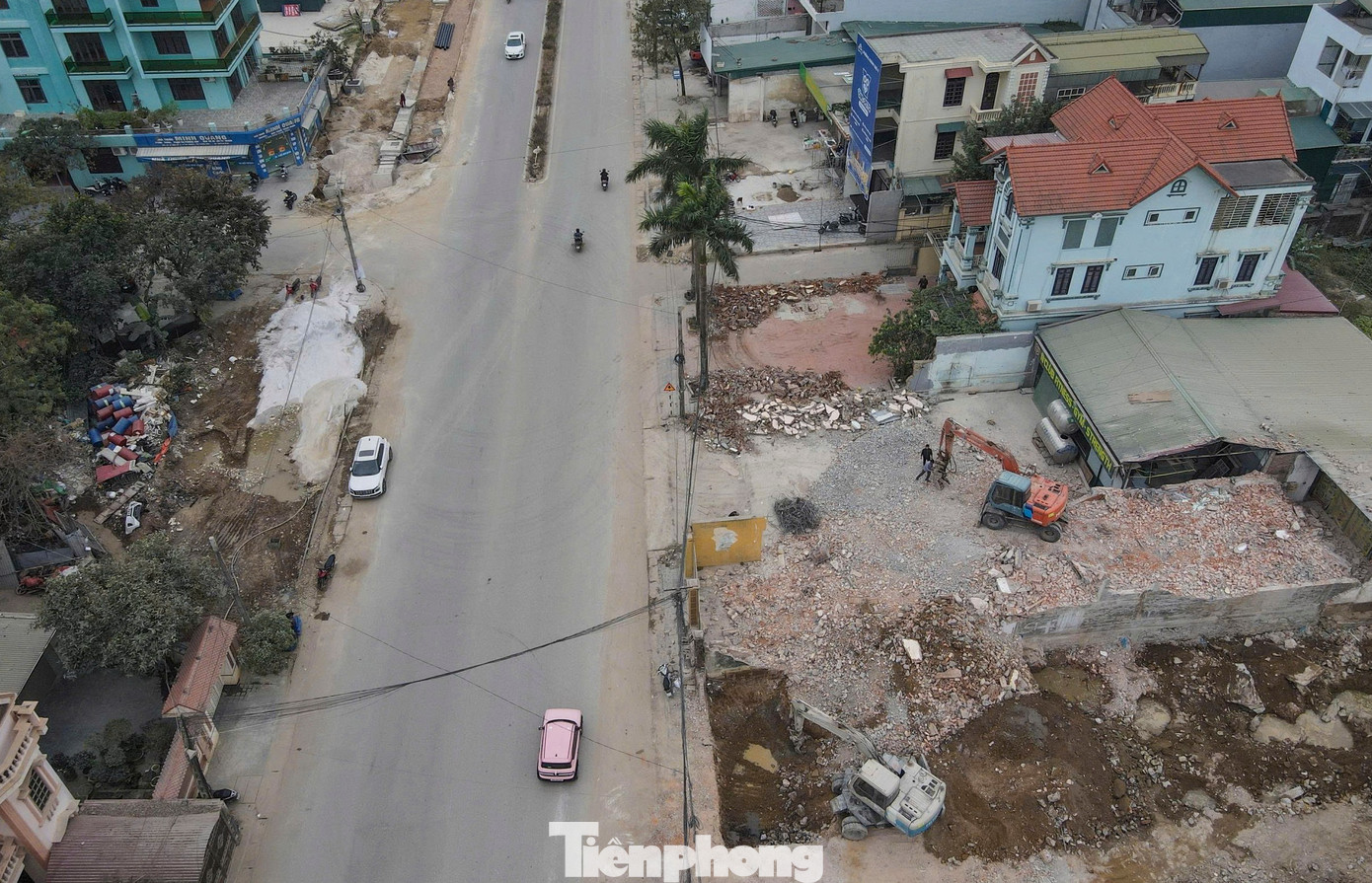 Hàng trăm nhà kiên cố bị tháo dỡ cho dự án mở rộng đại lộ hơn 1.000 tỷ đồng - Ảnh 10