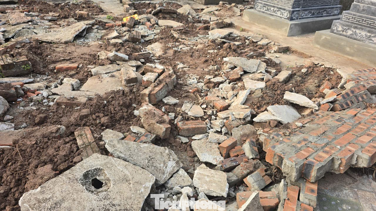 Xây hơn 80 mộ giả để 'giữ chỗ' - Ảnh 4