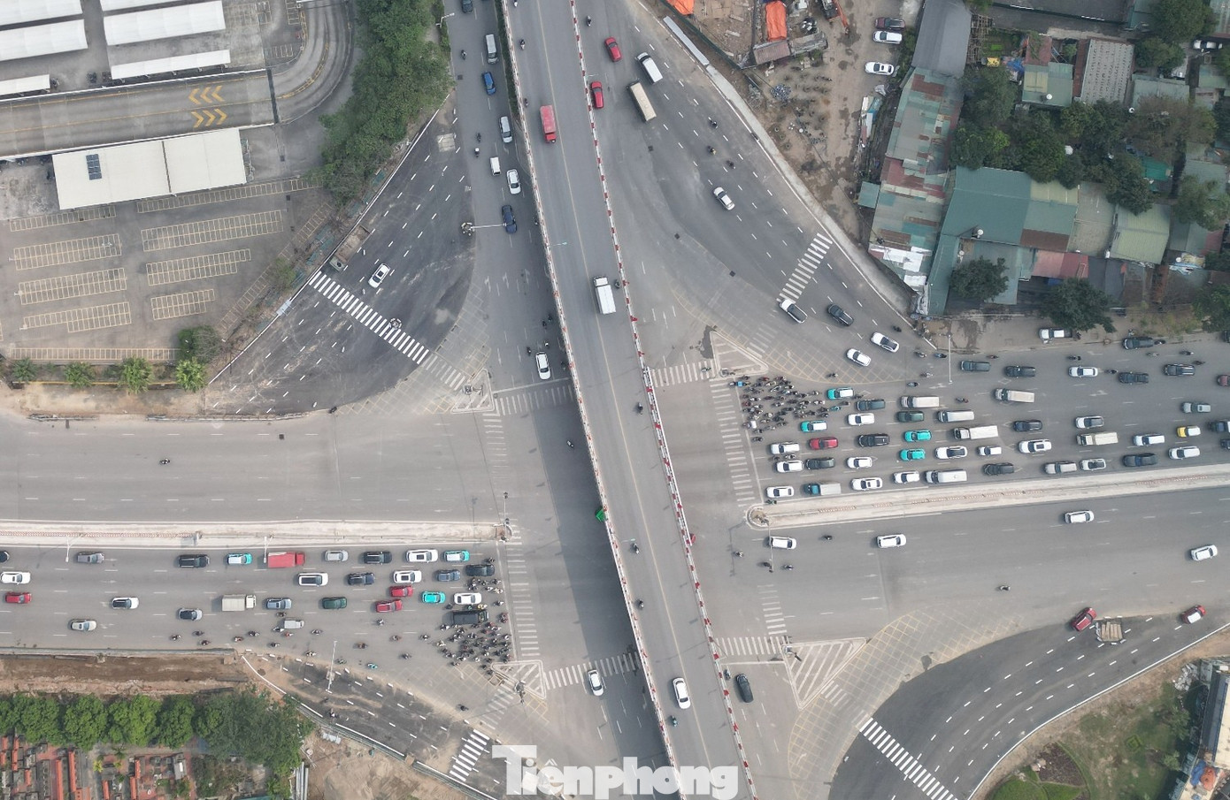 Giao thông ra sao tại 9 điểm vừa cải tạo, xử lý ùn tắc ở Hà Nội - Ảnh 8