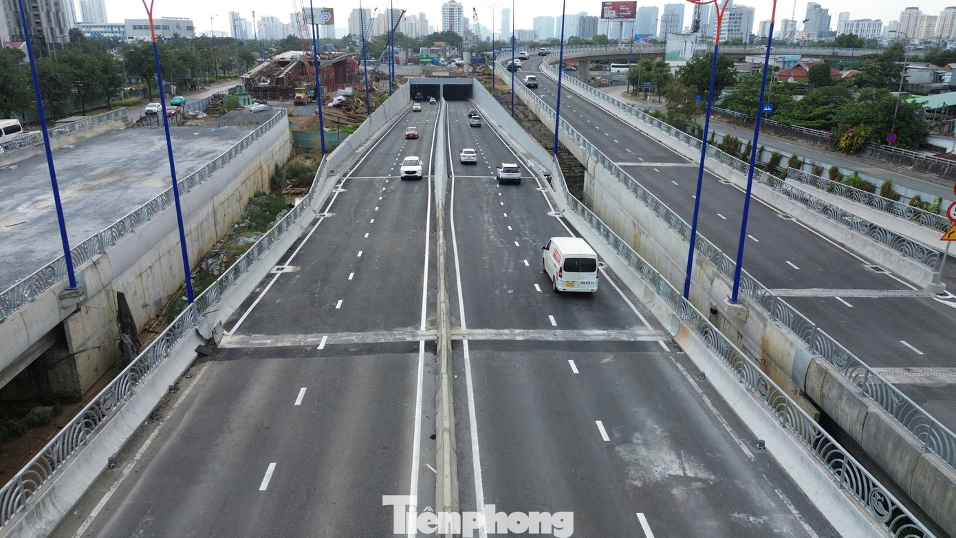 Cửa ngõ phía Đông TPHCM thông thoáng bất ngờ chiều 26 Tết - Ảnh 3