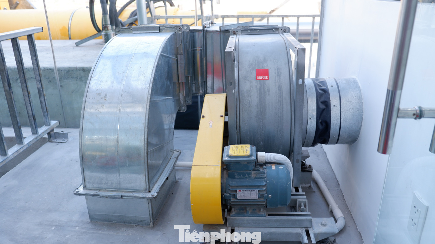 Bên trong cống ngăn triều đặc biệt của dự án chống ngập 10.000 tỷ ở TPHCM - Ảnh 12