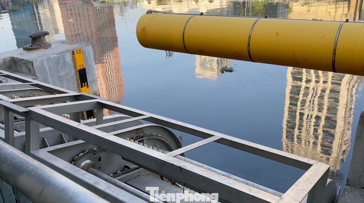 Bên trong cống ngăn triều đặc biệt của dự án chống ngập 10.000 tỷ ở TPHCM - Ảnh 10