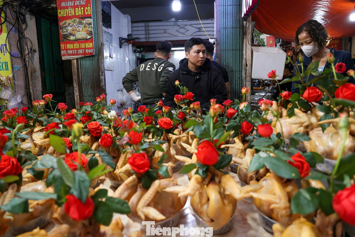 Chợ 'nhà giàu' Hàng Bè tấp nập ngày 29 tháng Chạp - Ảnh 1