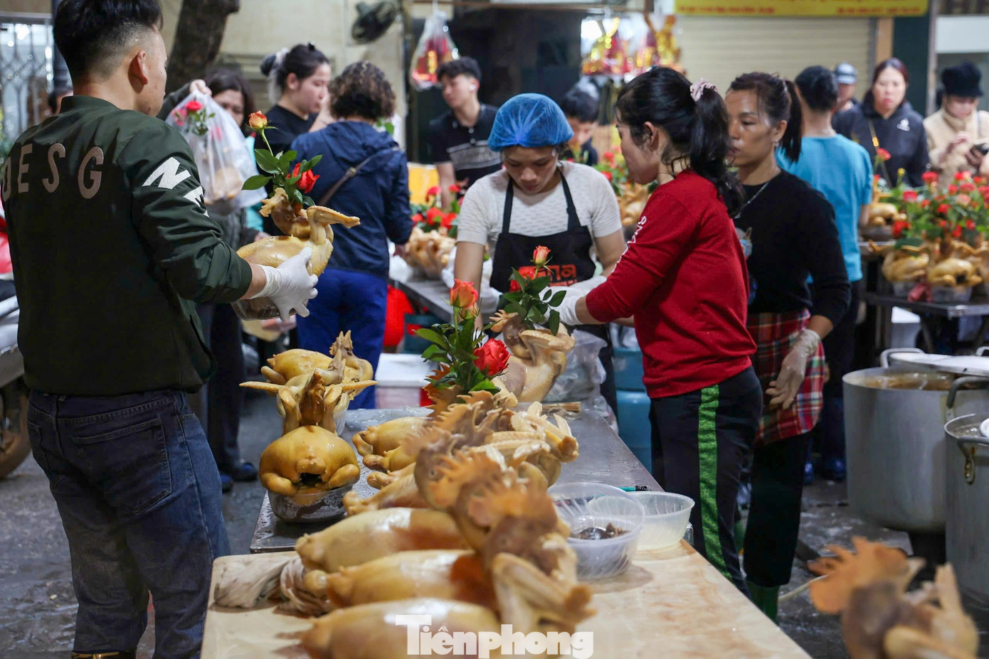 Chợ 'nhà giàu' Hàng Bè tấp nập ngày 29 tháng Chạp - Ảnh 13