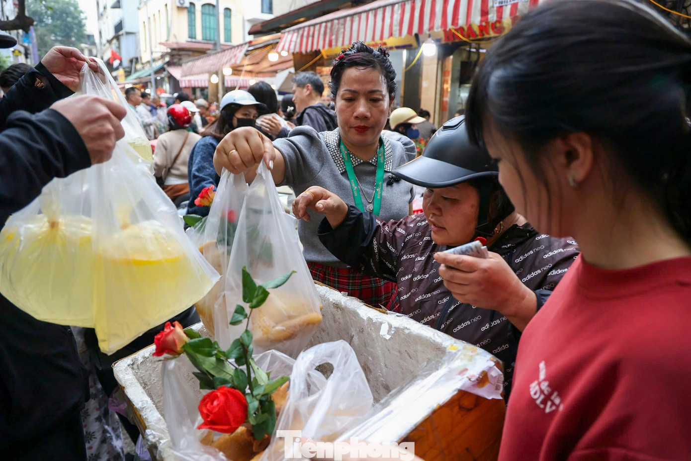 Chợ 'nhà giàu' Hàng Bè tấp nập ngày 29 tháng Chạp - Ảnh 4