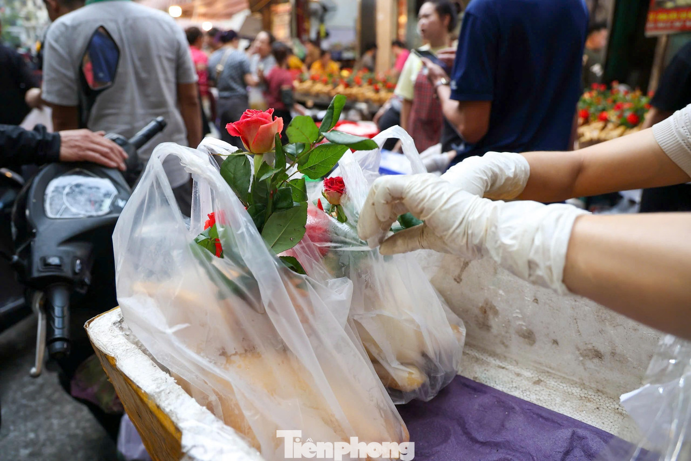 Chợ 'nhà giàu' Hàng Bè tấp nập ngày 29 tháng Chạp - Ảnh 3