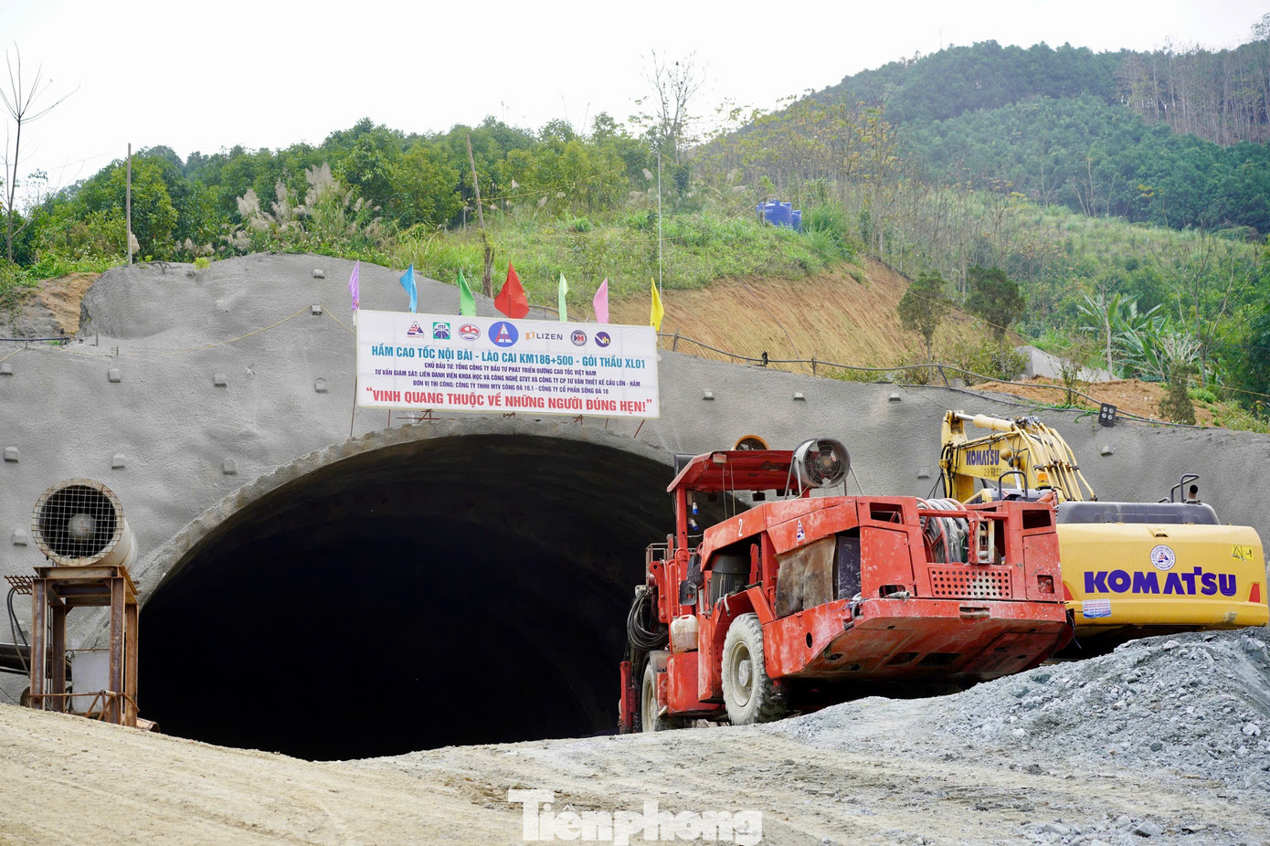 Toàn cảnh công trường mở rộng cao tốc Nội Bài – Lào Cai sau kỳ nghỉ Tết - Ảnh 4