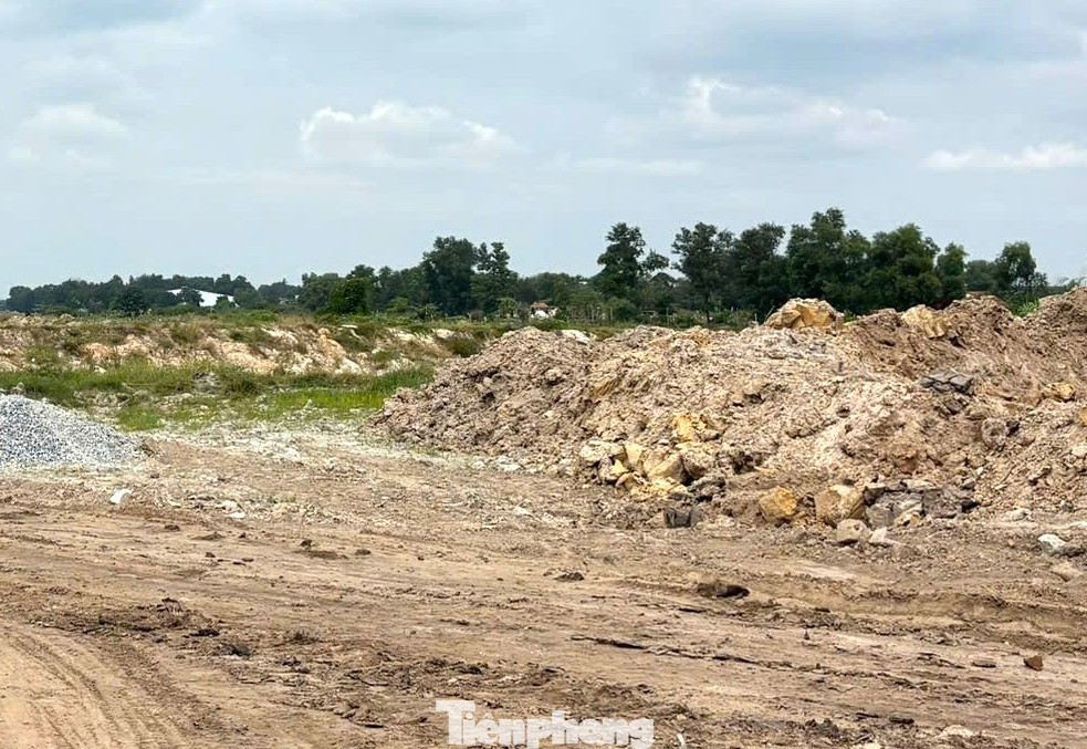 Thanh tra TPHCM vào cuộc vụ hô biến đất công thành... 'đất ông' - Ảnh 1