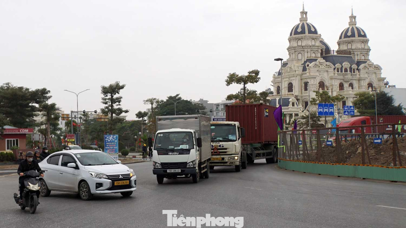 Lập rào chắn công trường hầm chui hơn 700 tỷ ở Hải Phòng ngày Tết - Ảnh 10