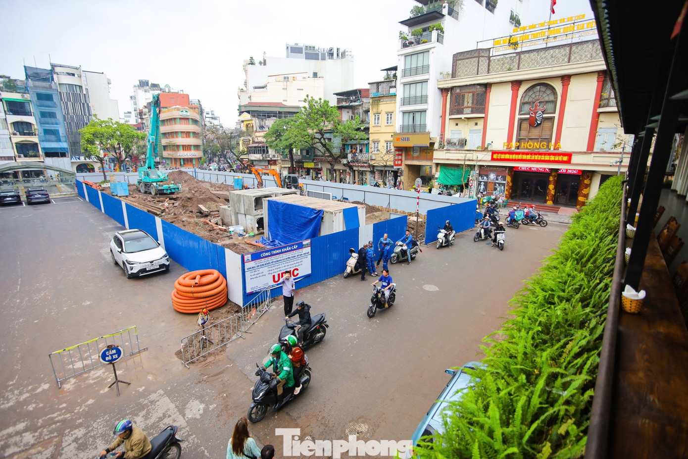 Trên công trường thi công bể nước ngầm chống ngập ở trung tâm Hà Nội - Ảnh 10