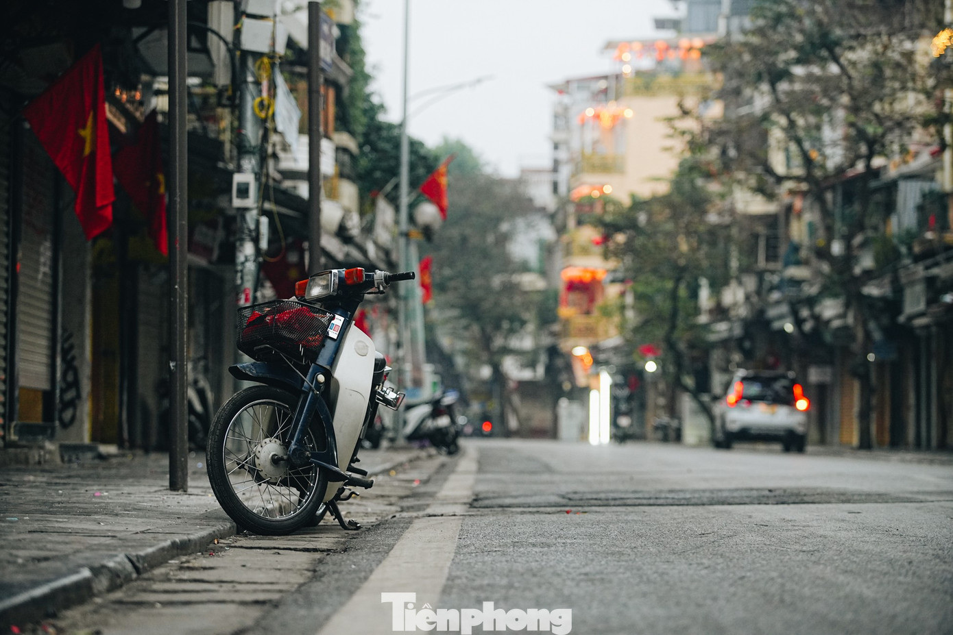 Vẻ đẹp hiếm có của Hà Nội trong buổi sáng đầu năm - Ảnh 16