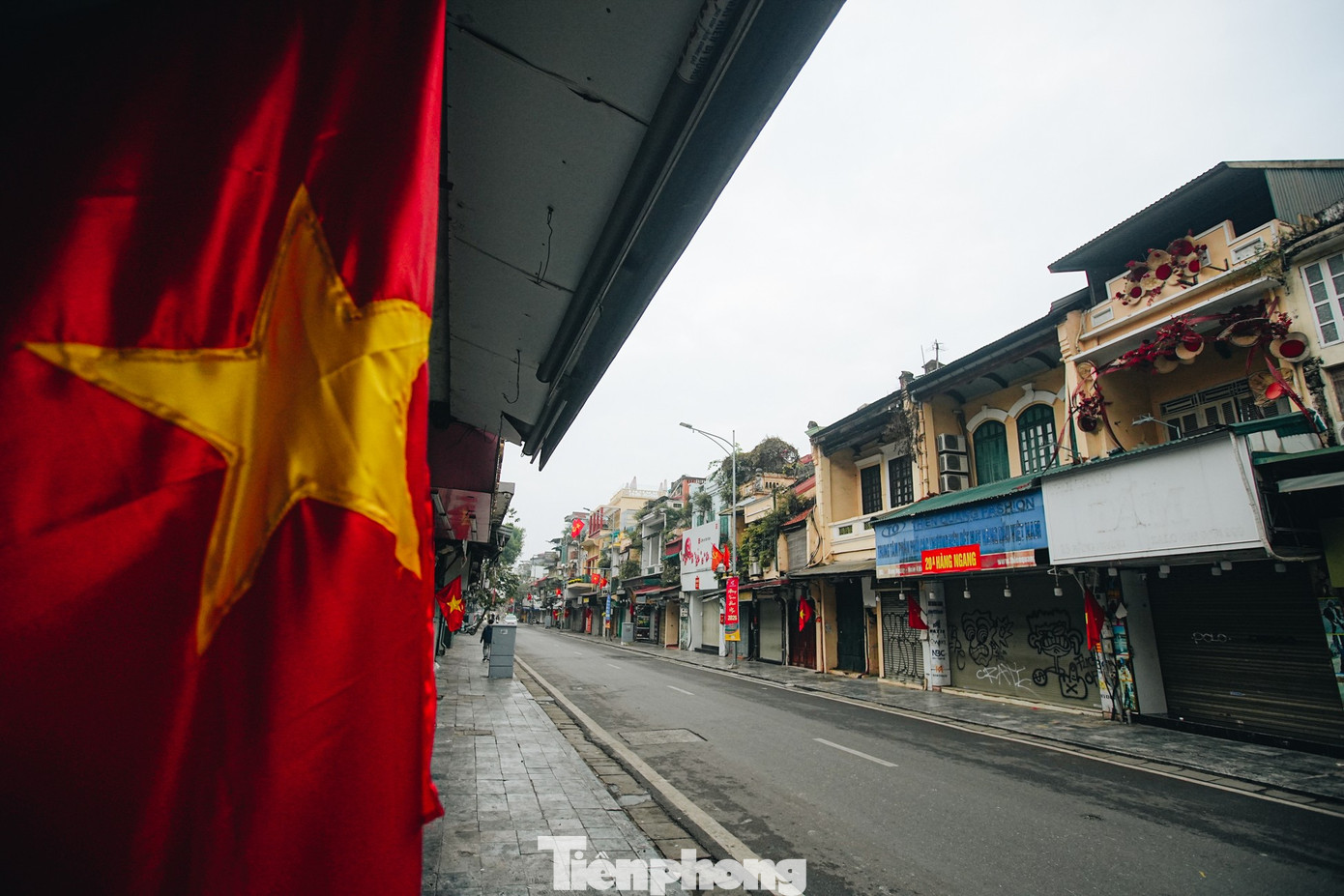 Vẻ đẹp hiếm có của Hà Nội trong buổi sáng đầu năm - Ảnh 14