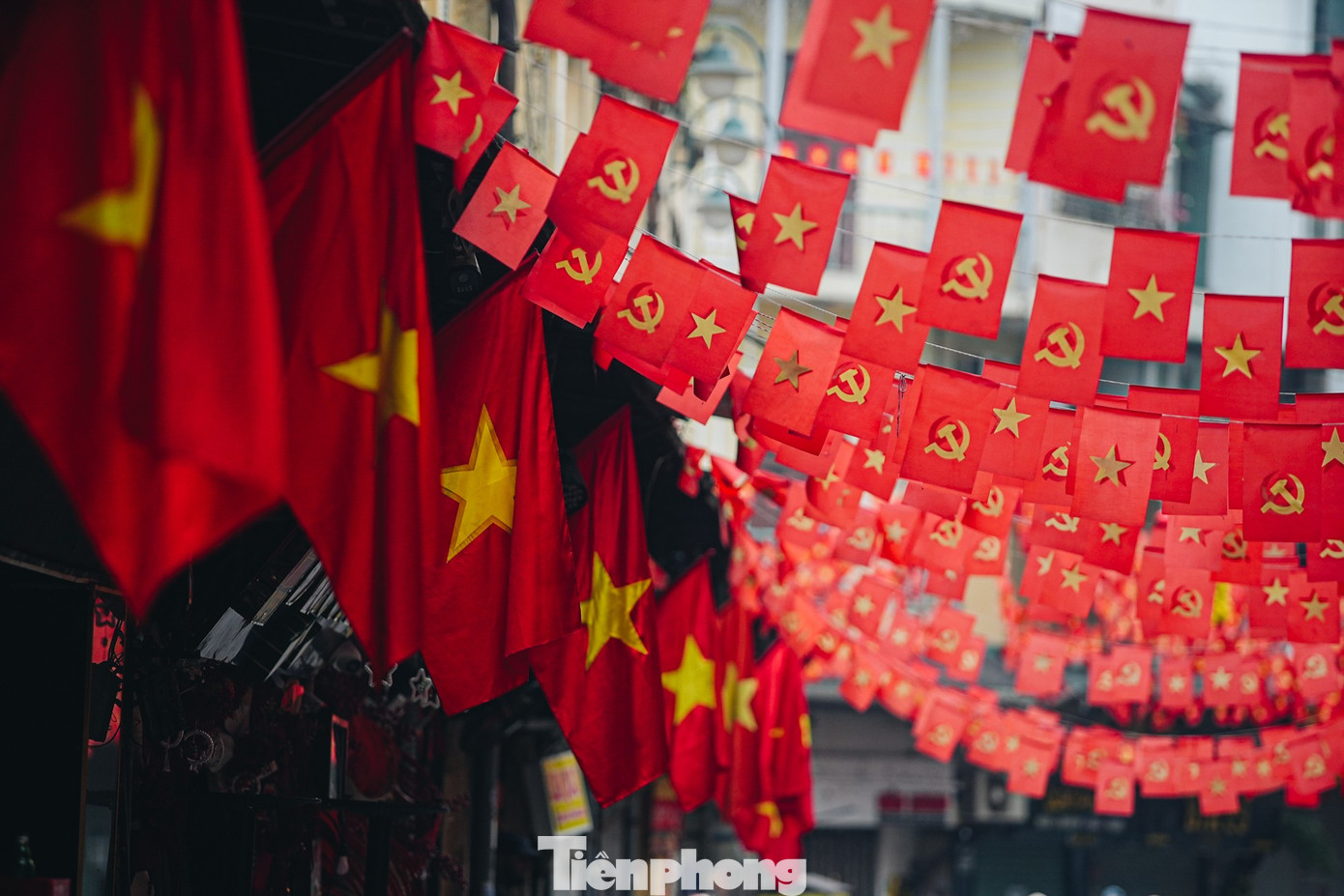 Vẻ đẹp hiếm có của Hà Nội trong buổi sáng đầu năm - Ảnh 37