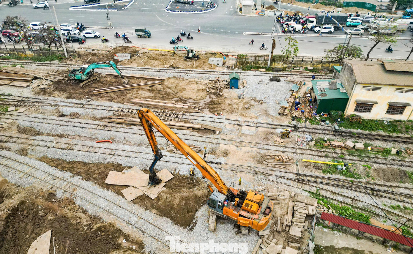 Cận cảnh hầm chui 778 tỷ 'giải cứu' điểm đen ùn tắc Giải Phóng - Ảnh 16