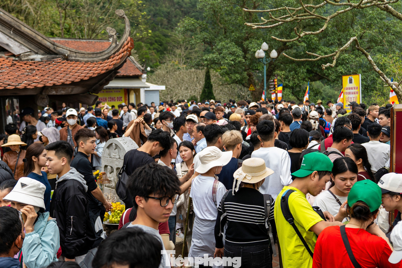 Cảnh tượng chưa từng thấy ở Yên Tử - Ảnh 9