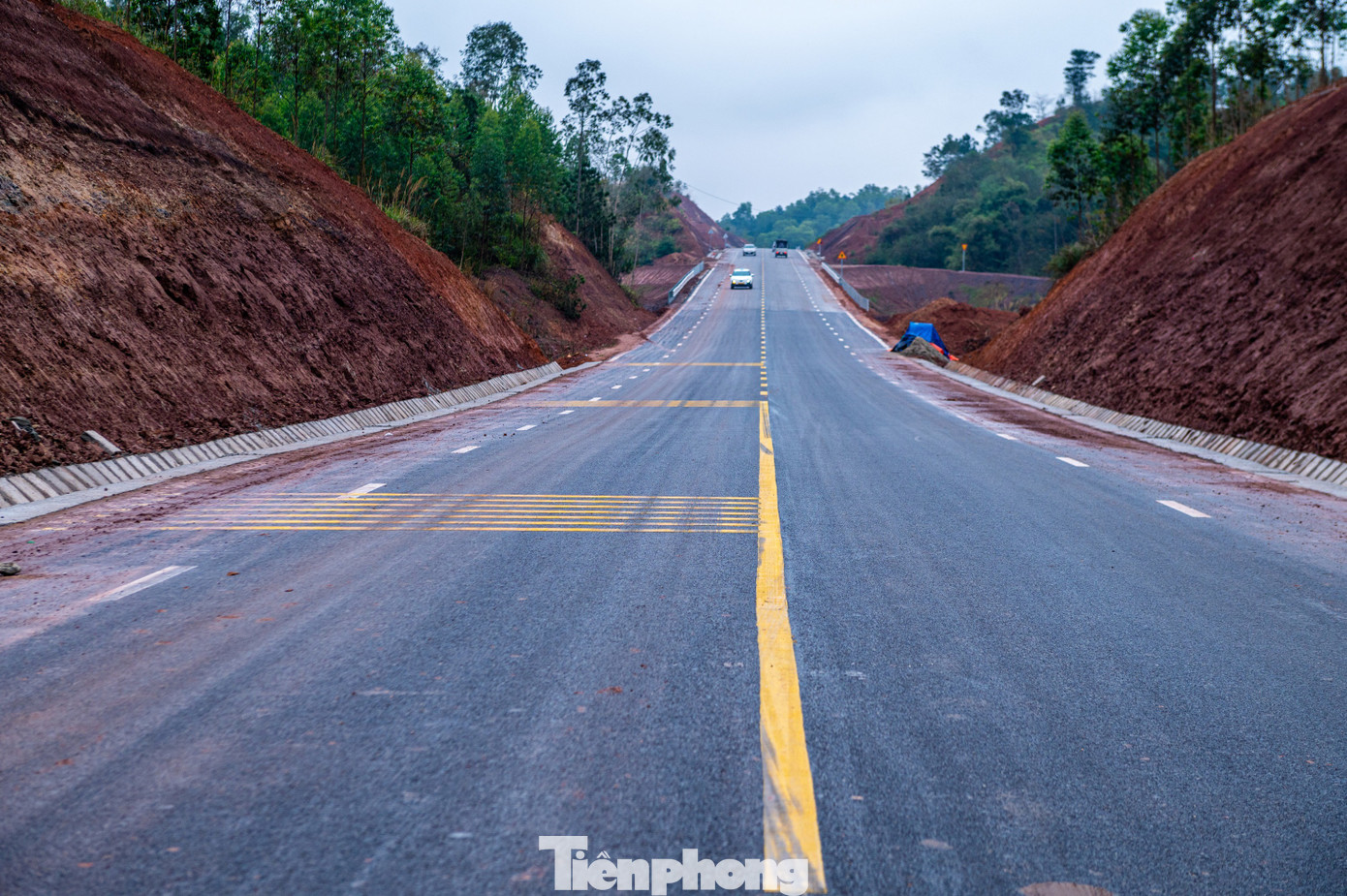 Diện mạo quốc lộ 2.300 tỷ qua Lạng Sơn vừa 'lên đời' - Ảnh 4