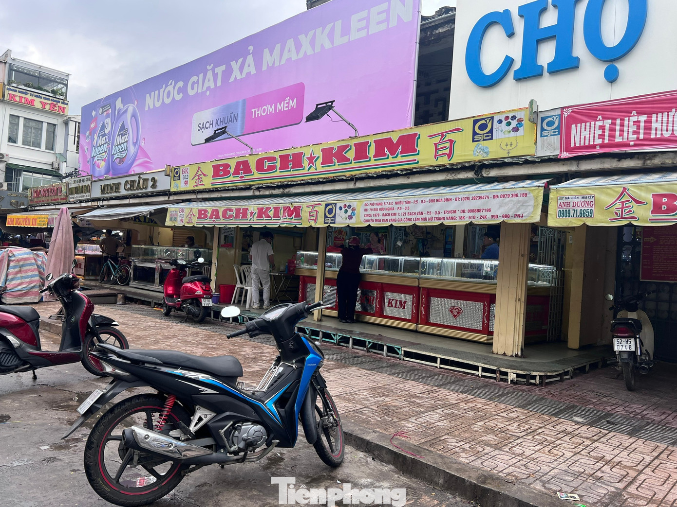 'Phố vàng bạc' sầm uất bỗng dưng vắng tanh vắng ngắt ngày Vía Thần tài - Ảnh 8