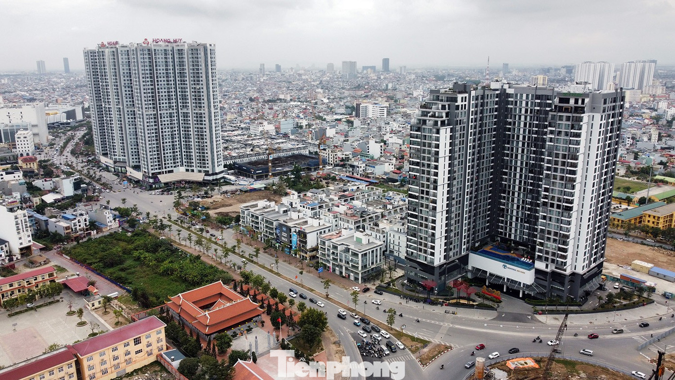 Lắp đèn chiếu sáng cho người dân qua công trường giao thông đẹp nhất Hải Phòng ngày Tết - Ảnh 15