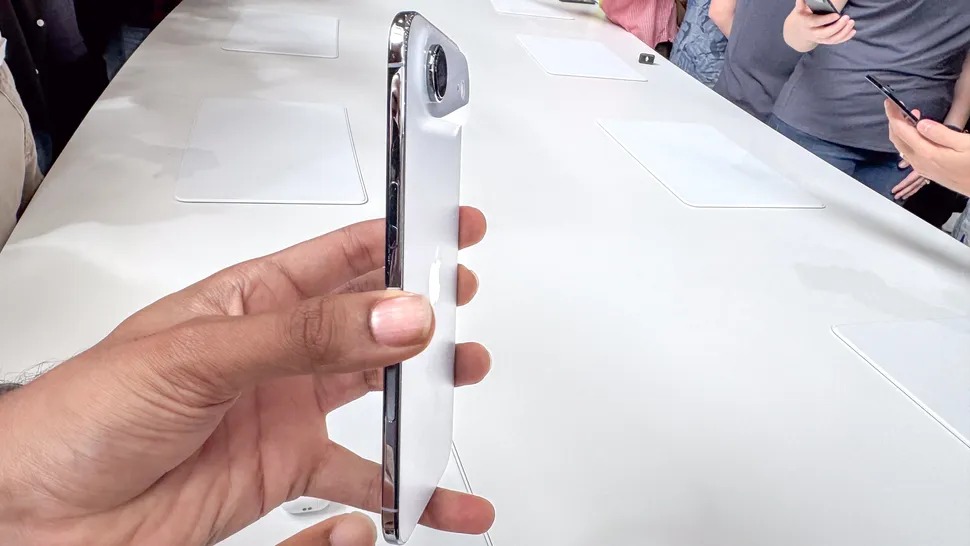 Nhiều mẫu iPhone 17 đang giảm giá mạnh sát Tết - Ảnh 3