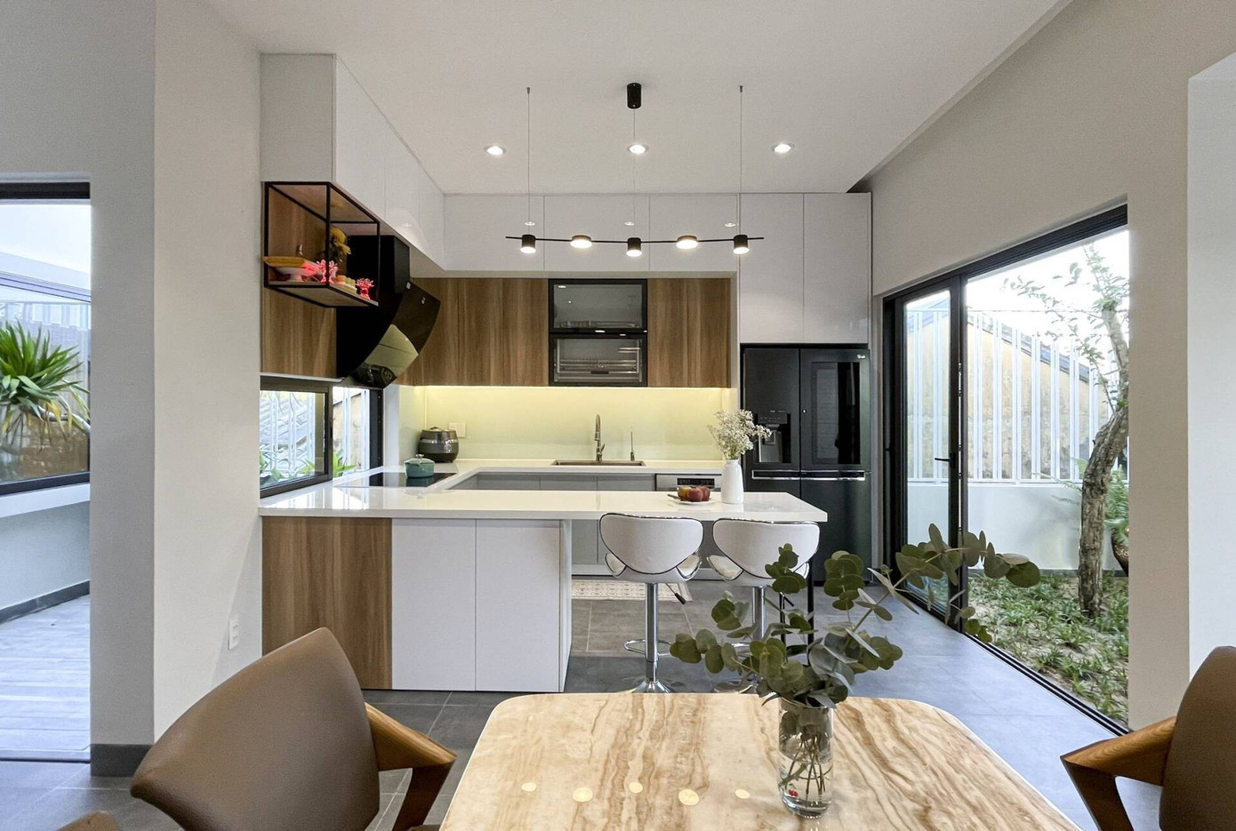 Tủ bếp 'kịch trần' lên ngôi năm 2026 - Ảnh 19