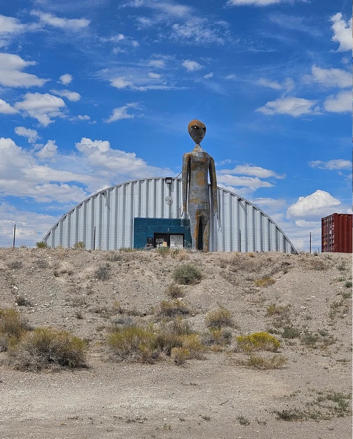 Những bí ẩn bủa vây “Xa lộ ngoài hành tinh” ở Mỹ - Ảnh 6