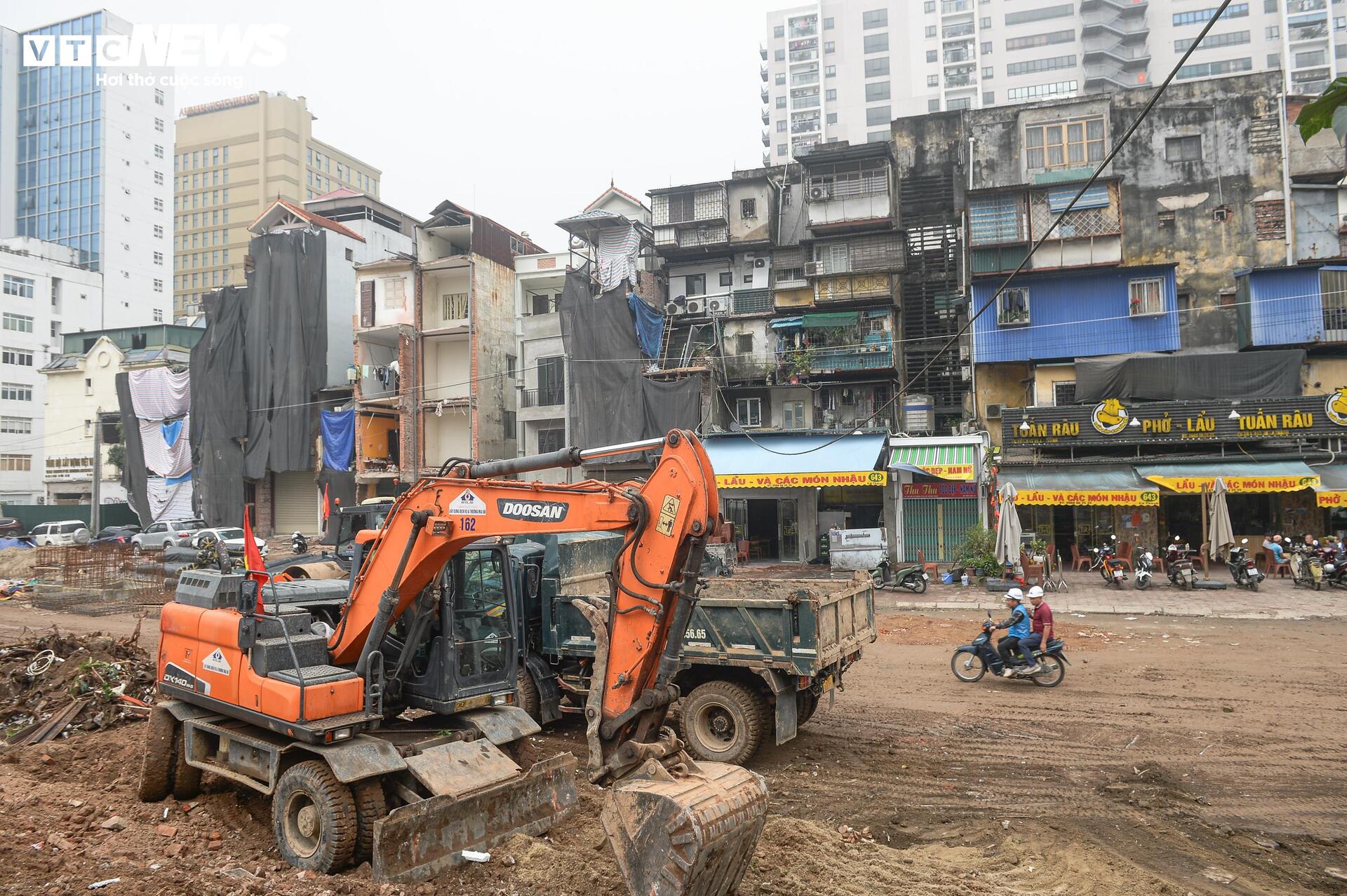 Diện mạo mới đường Vành đai 1 sau cao điểm thi công xuyên Tết - Ảnh 3