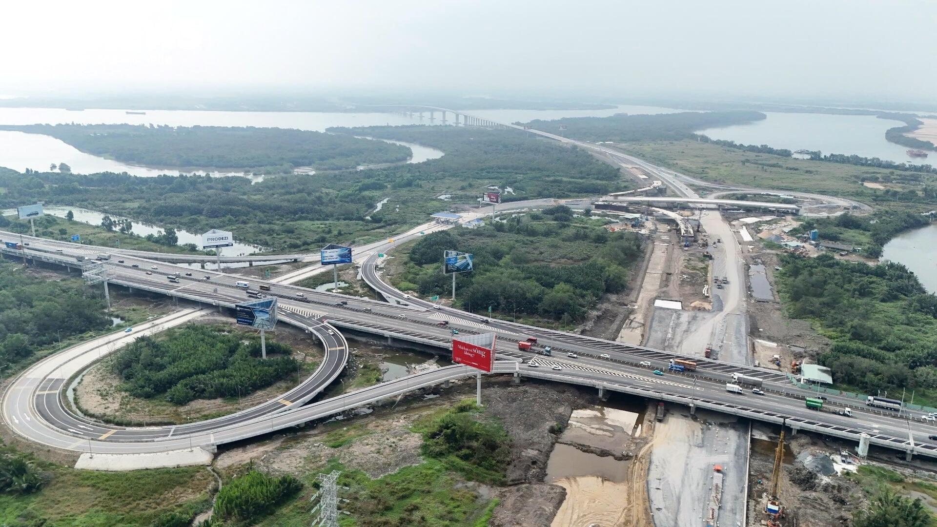 Thi công xuyên Tết dự án Vành đai 3 TP.HCM, nỗ lực thông xe trước 30/4 - Ảnh 3