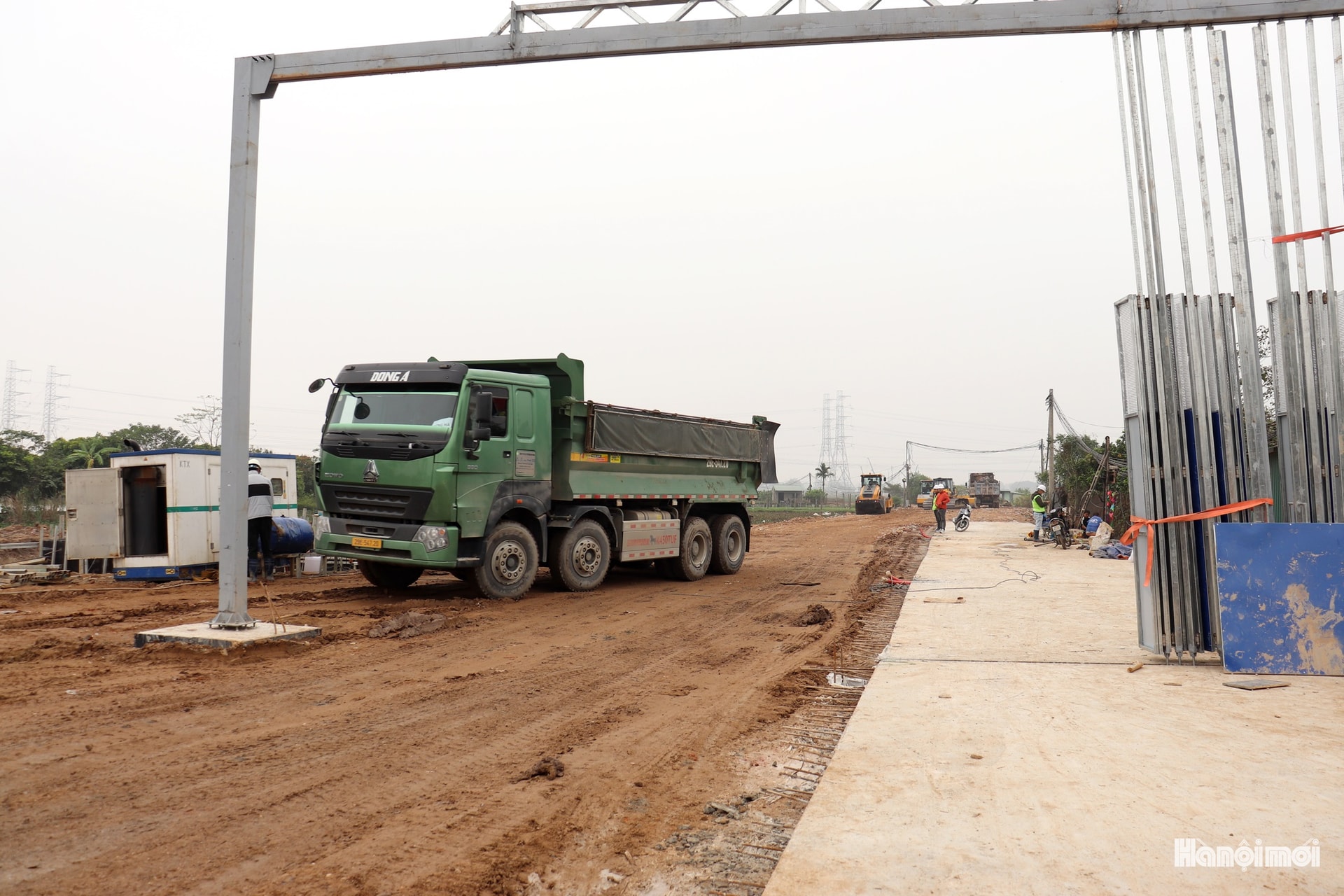 Cận cảnh công trường đại dự án Khu đô thị thể thao Olympic - Ảnh 5