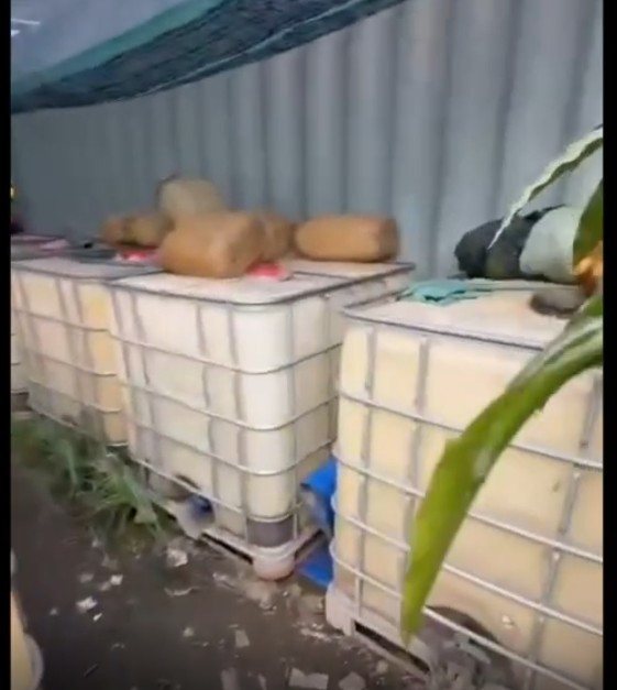 Vụ lùm xùm xăng giả: Hé lộ hóa chất pha trộn 'phá xe' - Ảnh 2